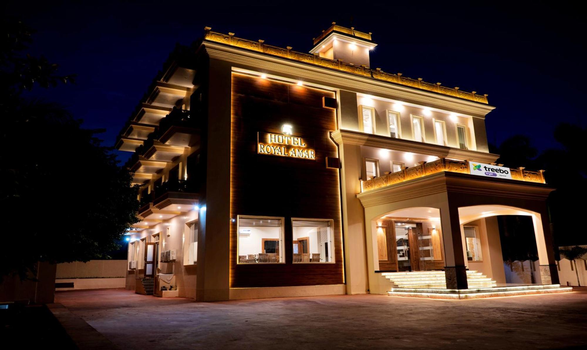 Treebo Premium Royal Amar With Mountain View, 2 Km From Pushkar Lake Buitenkant foto