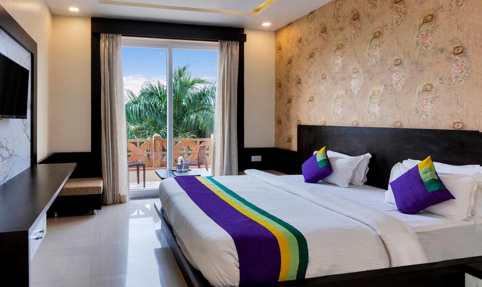Treebo Premium Royal Amar With Mountain View, 2 Km From Pushkar Lake Buitenkant foto