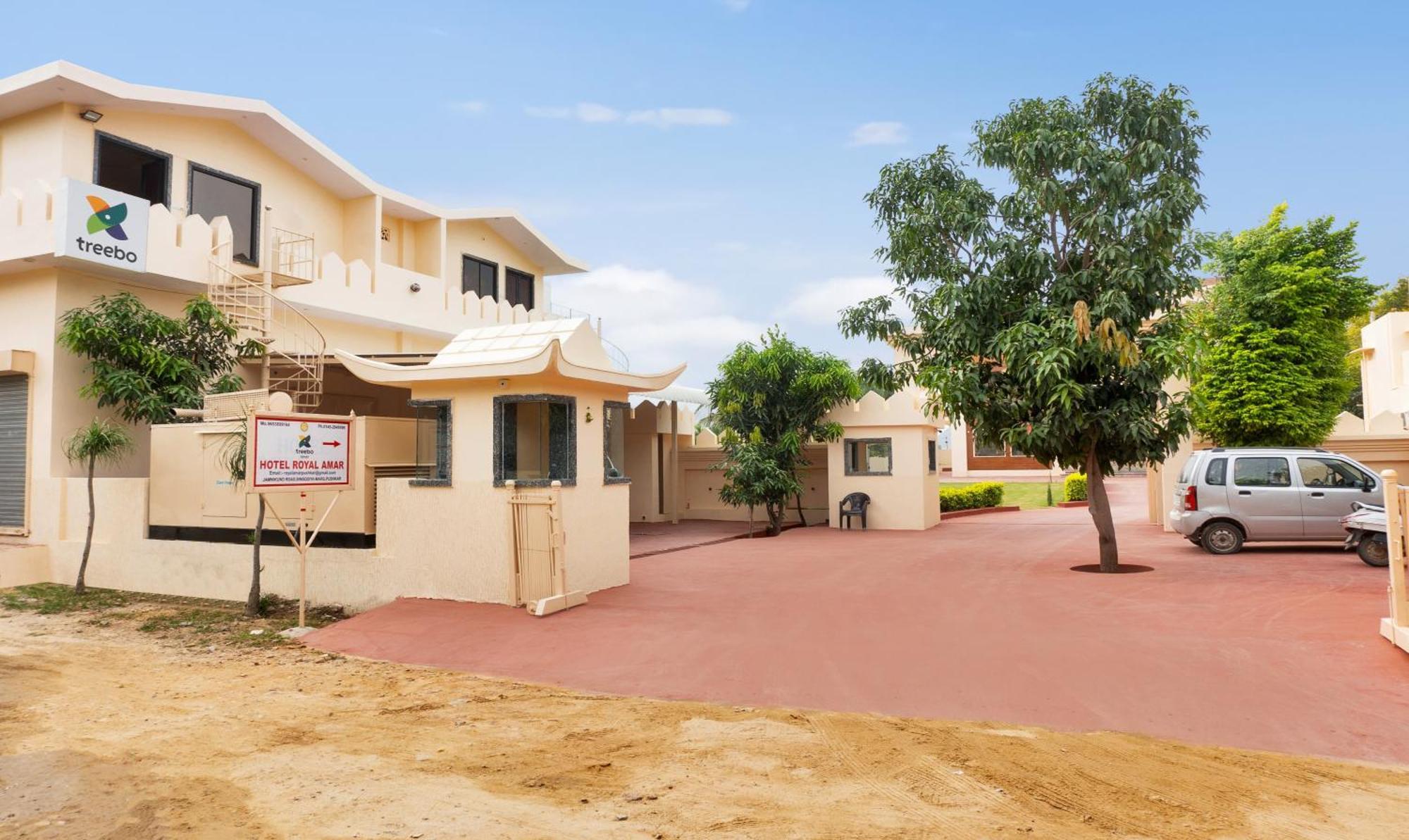 Treebo Premium Royal Amar With Mountain View, 2 Km From Pushkar Lake Buitenkant foto